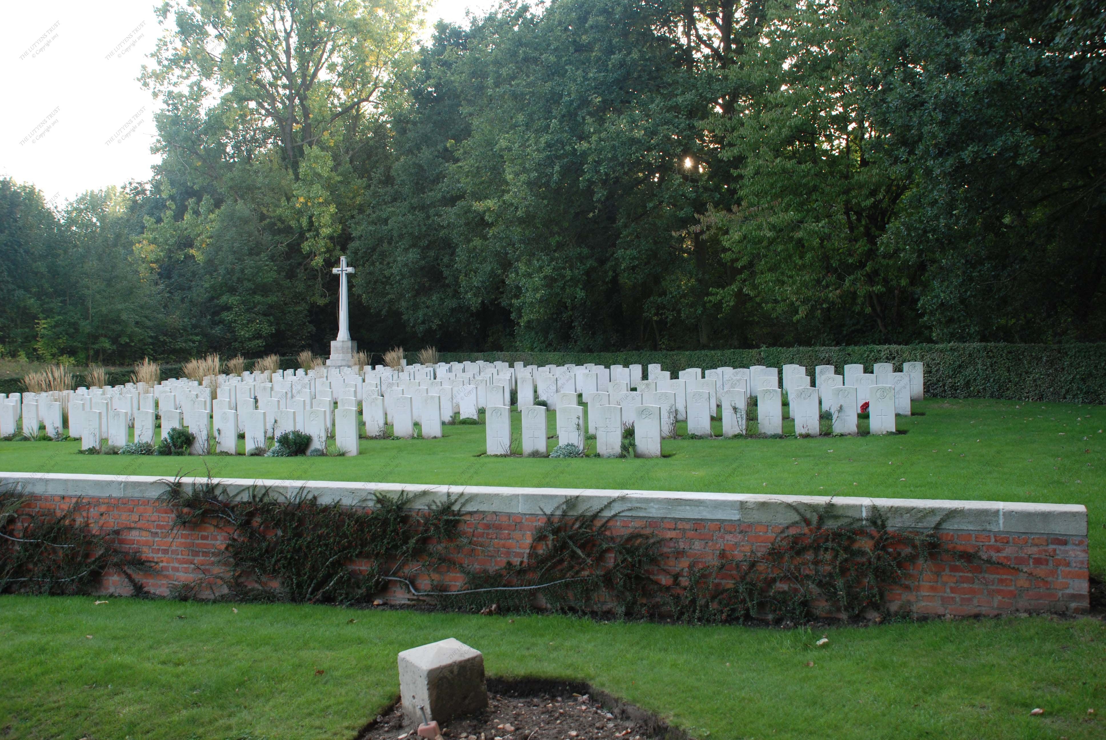 Sandpits British Cemetery