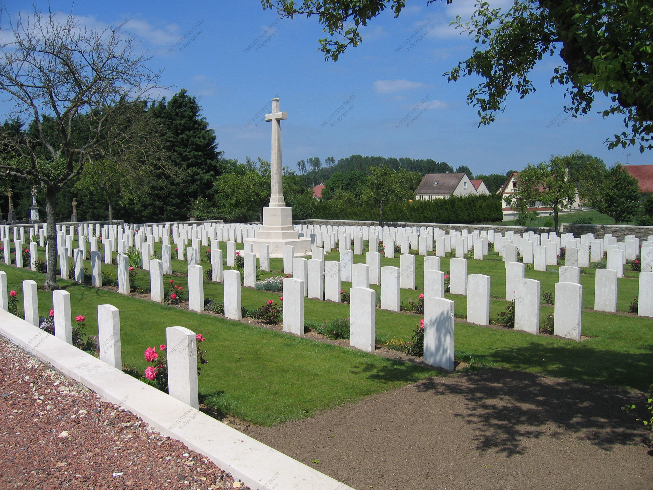 Méricourt l'Abbé Communal Cemetery Extension