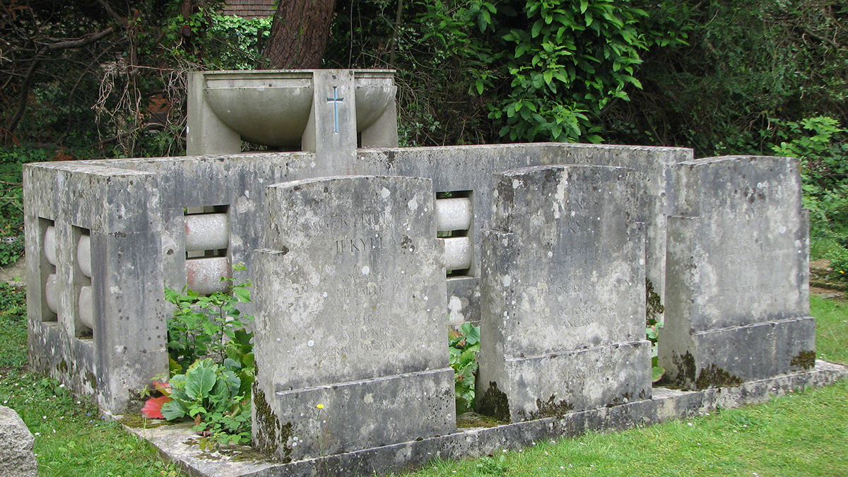 Tomb of Jekyll family