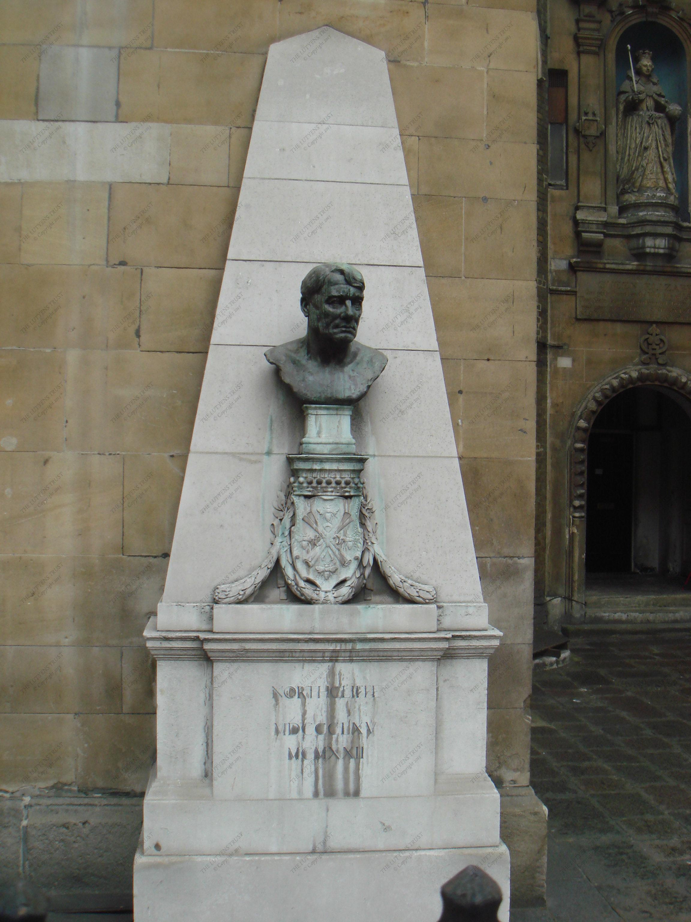 Northcliffe memorial