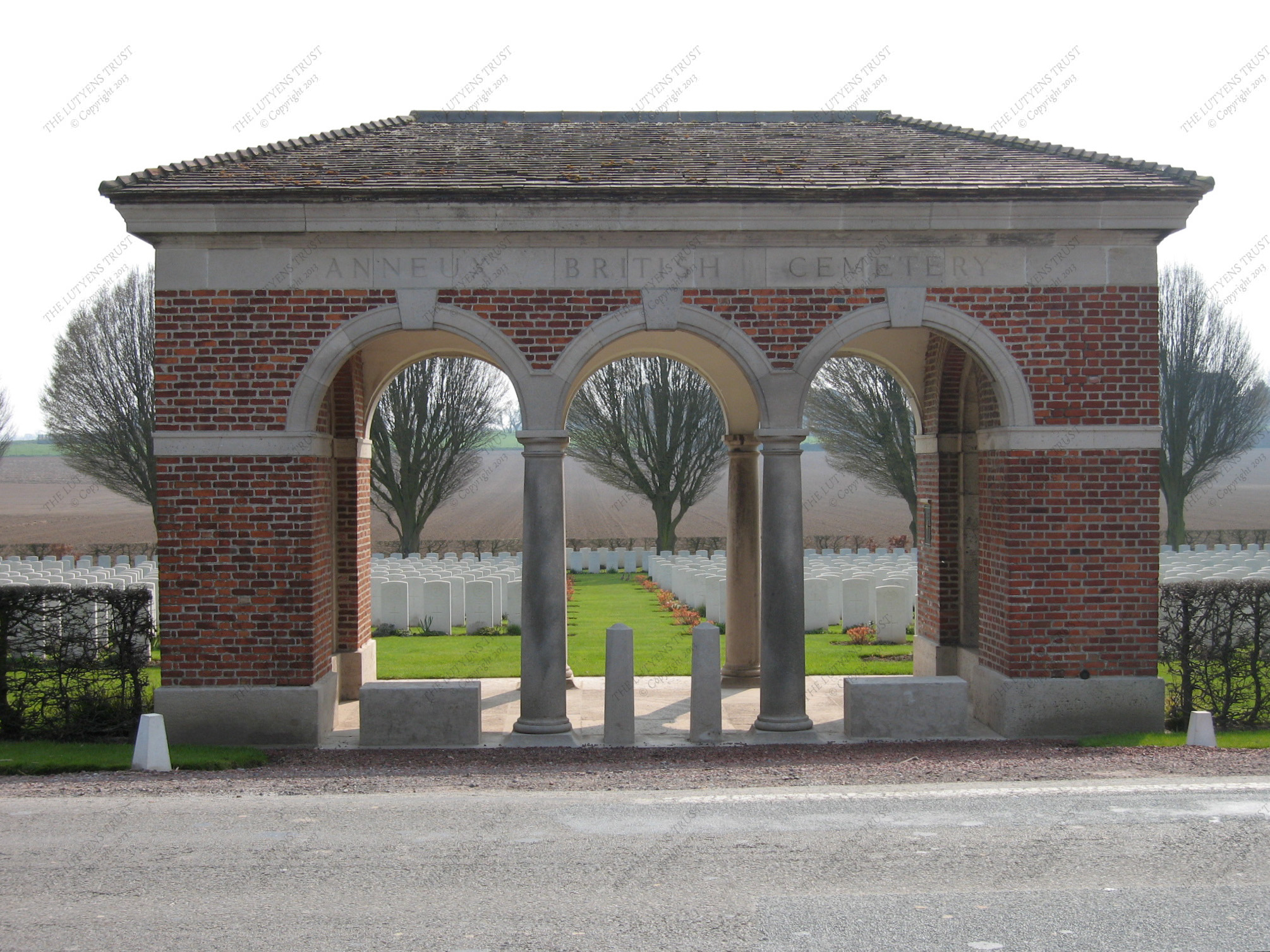 Anneux British Cemetery