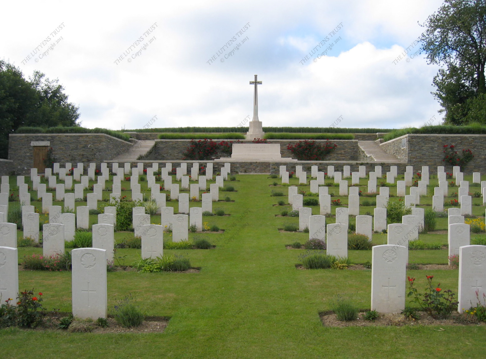 Bellacourt Military Cemetery
