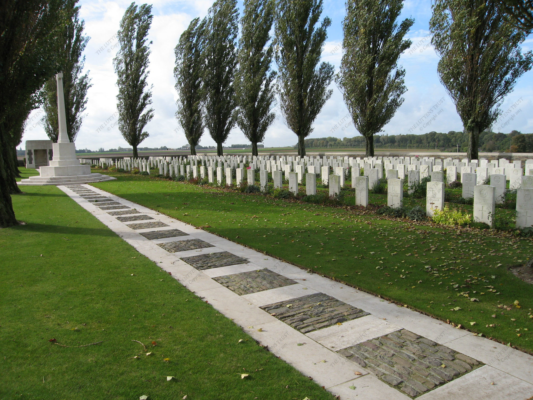 Favreuil British Cemetery
