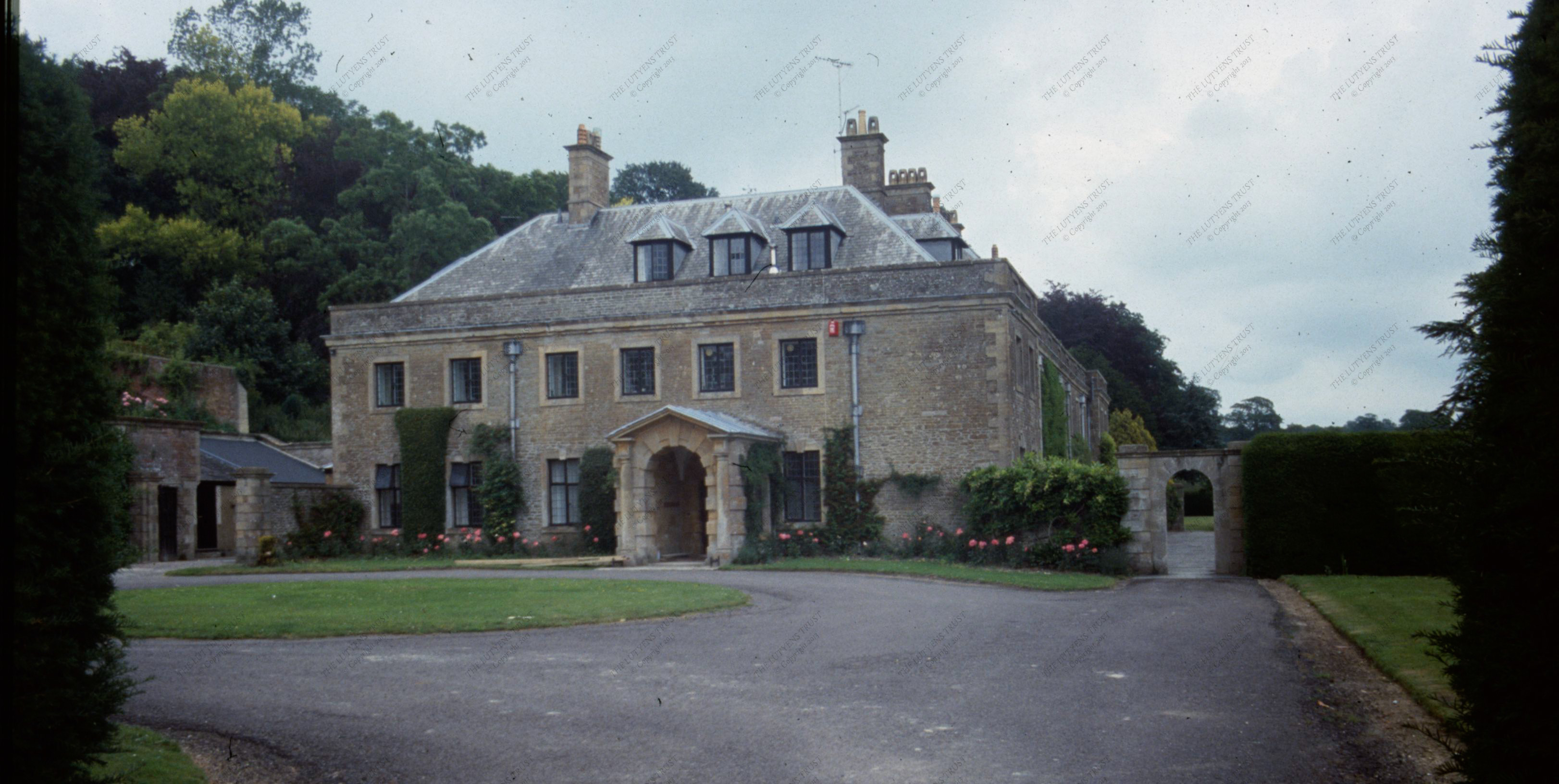 Redlynch House